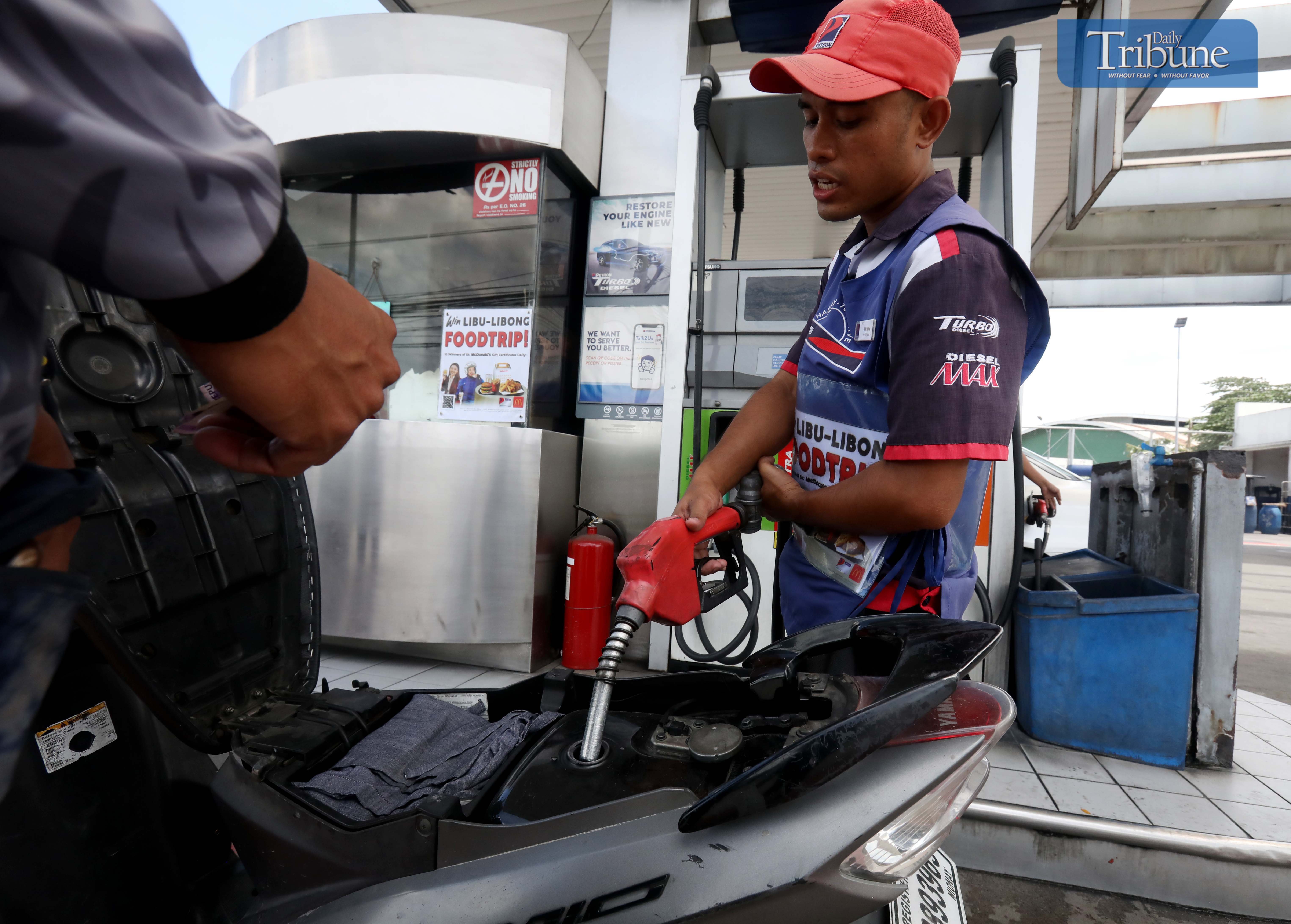 Mixed movement awaits motorists: Gas up, diesel steady
